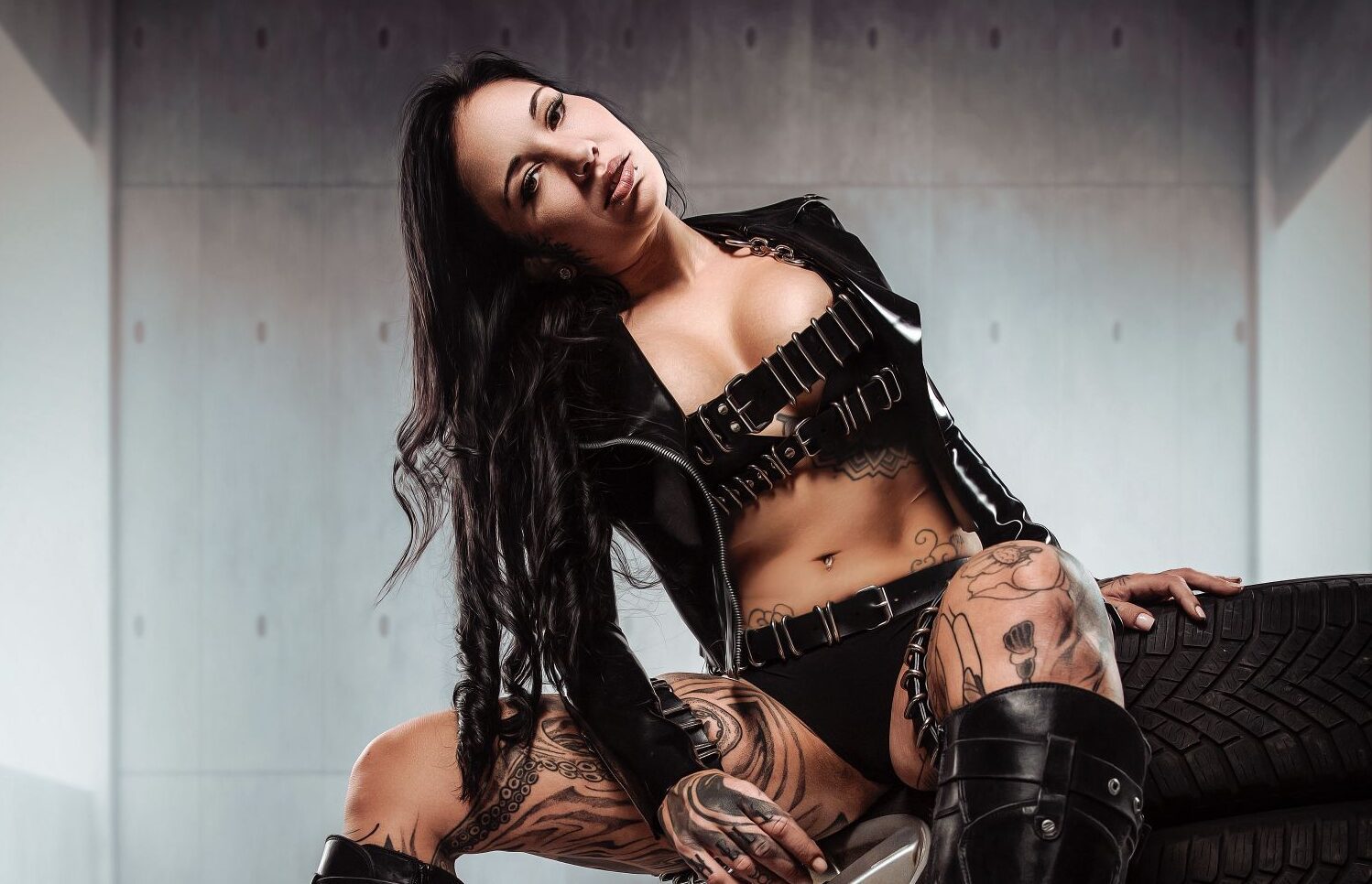 domina-miss-mira-winchester domina-miss-mira-winchester